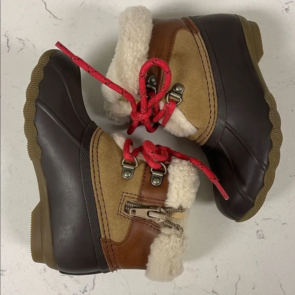 SPERRY Alpine Saltwater Water Resistant Boots Style Tan/Brown Duck Boots Size 9